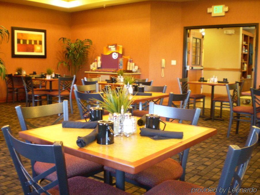 Holiday Inn Express Hotel & Suites Limon I-70/Exit 359 By Ihg Restaurant photo